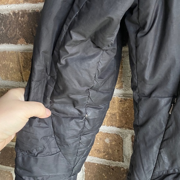 Patagonia Black Quilted Jacket - Picture 7 of 11